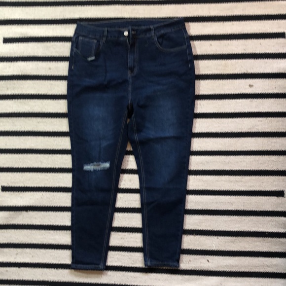 2 Pairs Shein Curve Pants - Picture 2 of 7